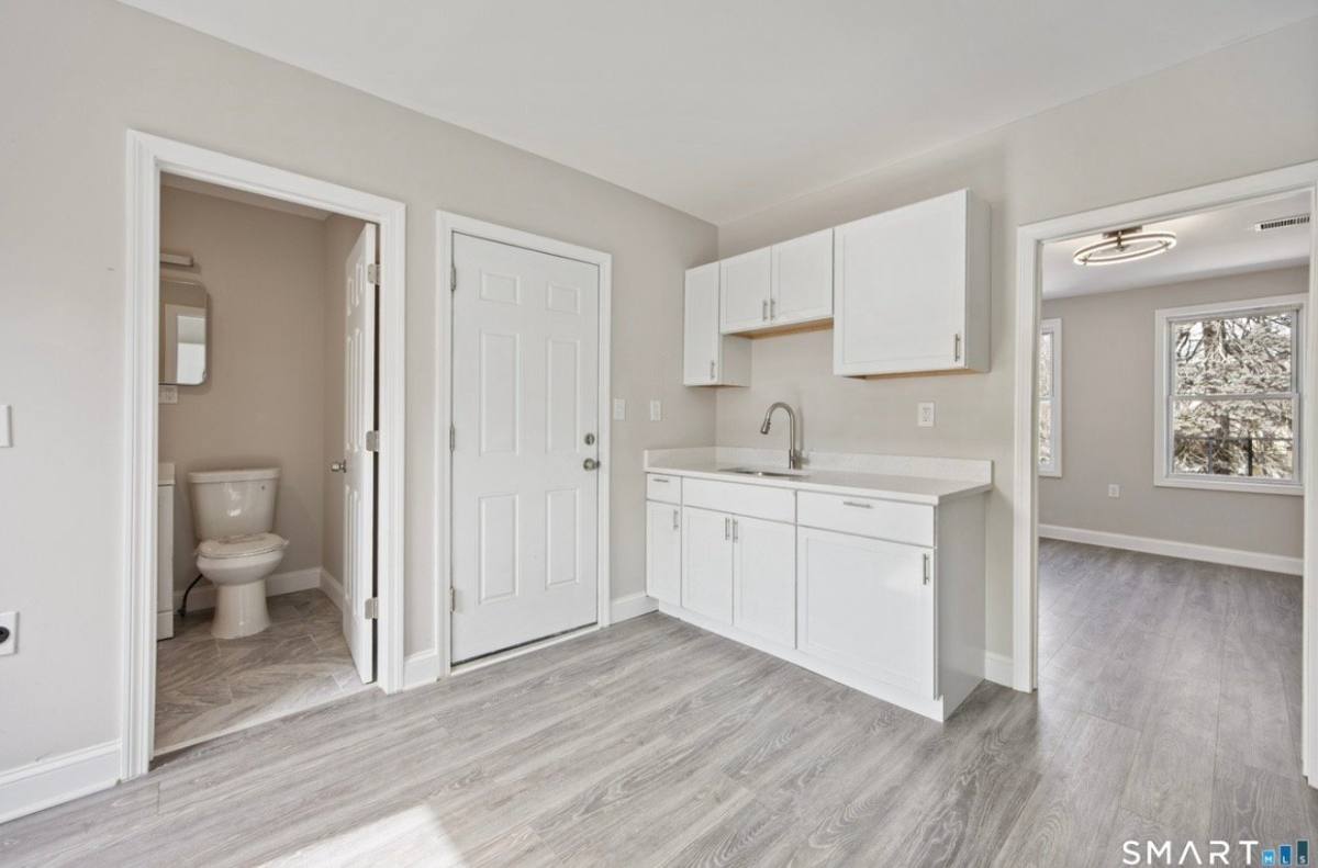 Apartment for rent at 465 Washington Ave #2, Waterbury, CT 06708