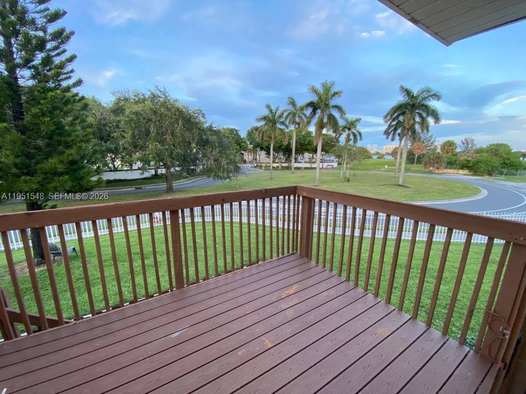 Apartment for rent at 629 Executive Center Dr, West Palm Beach, FL 33401
