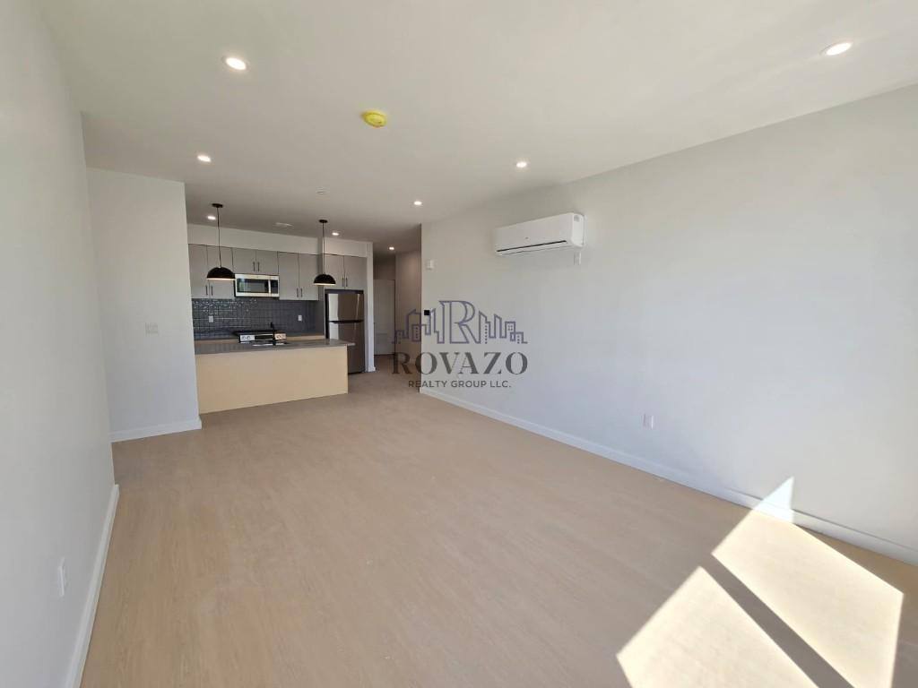 Apartment for rent at 74 Webster St, Newark, NJ 07104