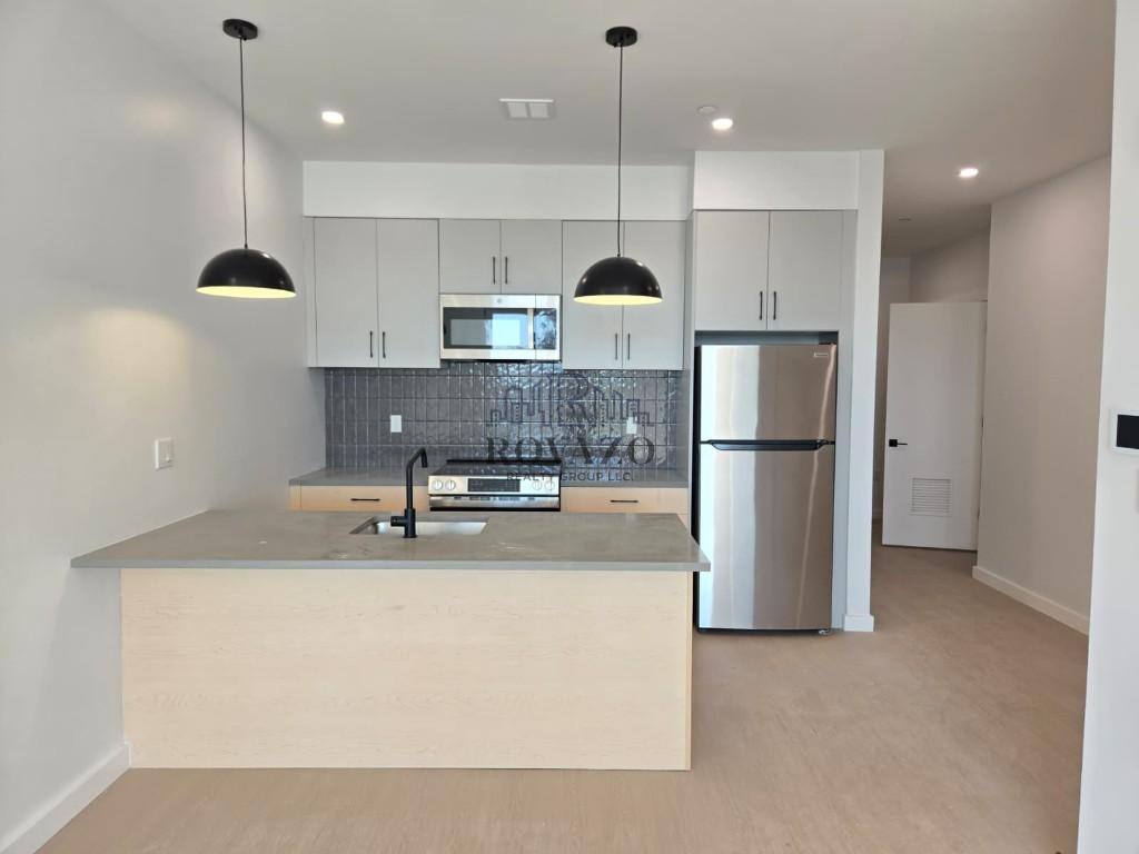 Apartment for rent at 74 Webster St, Newark, NJ 07104