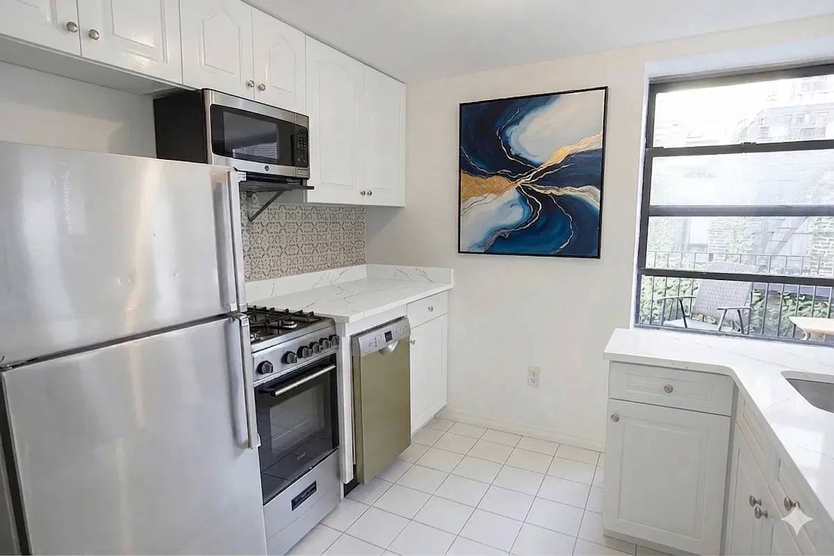 Apartment for rent at 29 7th Ave S #2B, New York, NY 10014
