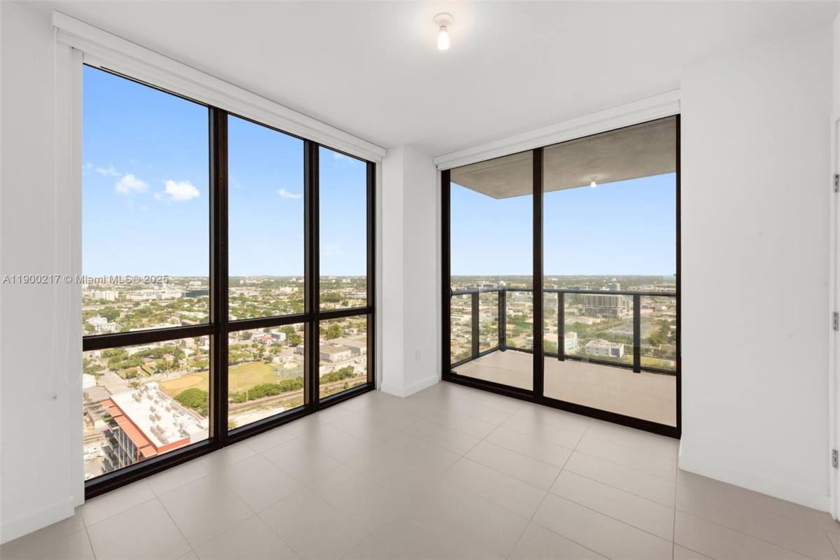 Apartment for rent at 1600 NE 1st Ave, Miami, FL 33132