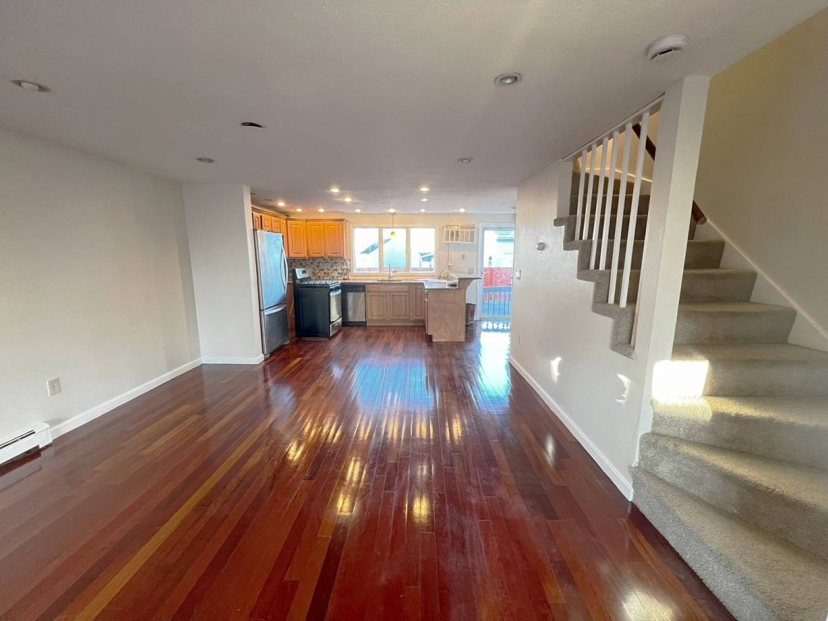 Townhouse for rent at 86 Atwood St, Revere, MA 02151