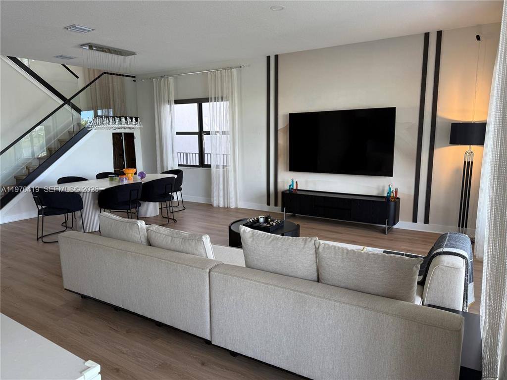 Apartment for rent at 17507 SW 43rd St, Hollywood, FL 33029