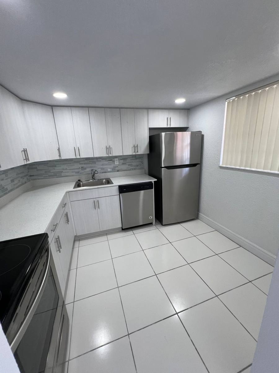 Apartment for rent at 18335 NW 68th Ave #230, Hialeah, FL 33015