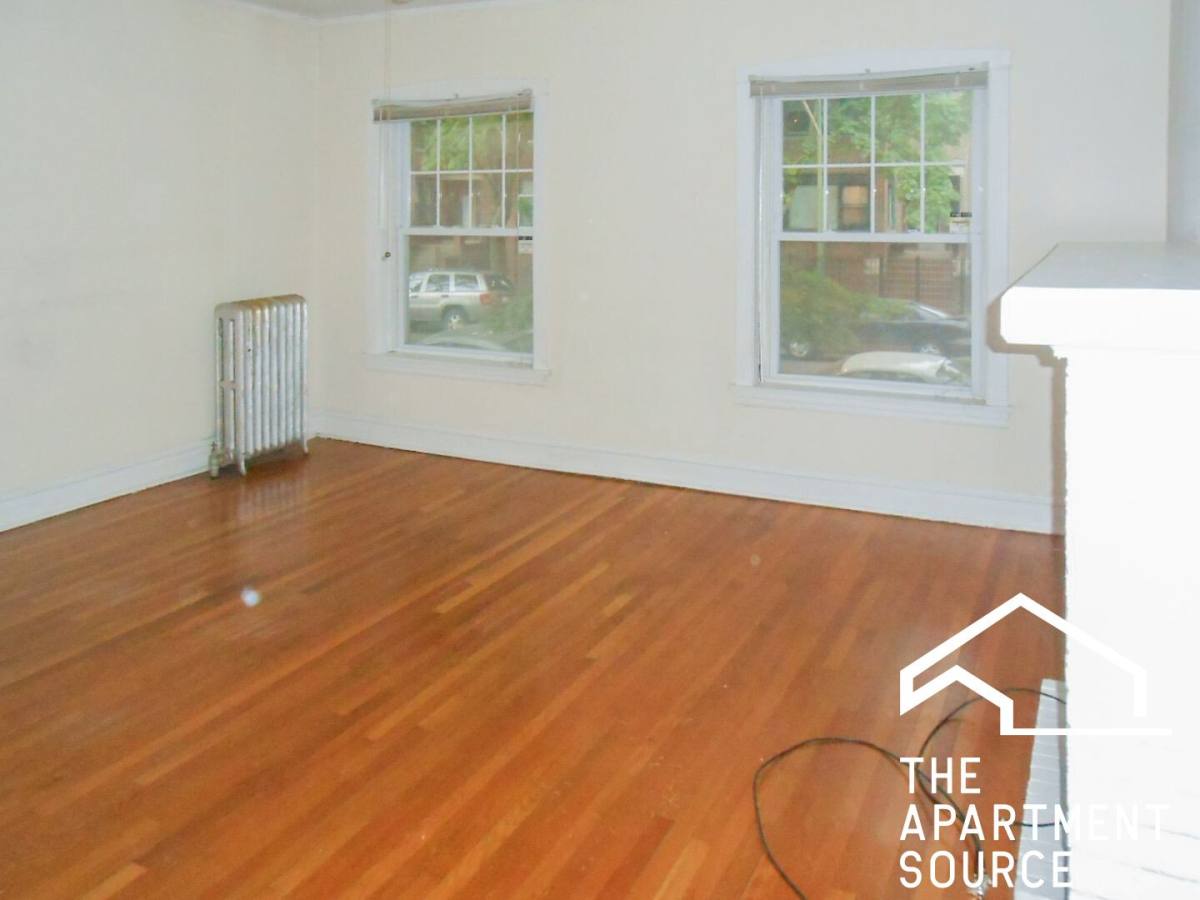 Apartment for rent at 5131 N Wolcott Ave #1, Chicago, IL 60640