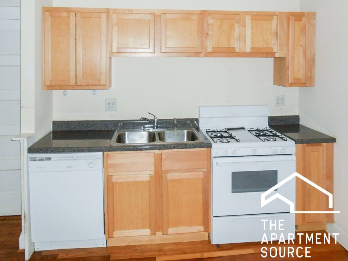 Apartment for rent at 5131 N Wolcott Ave #1, Chicago, IL 60640