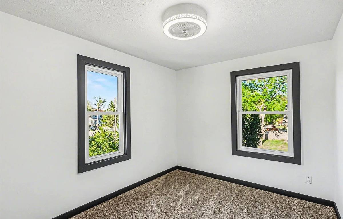 Apartment for rent at 1341 N 45th St, Lincoln, NE 68503