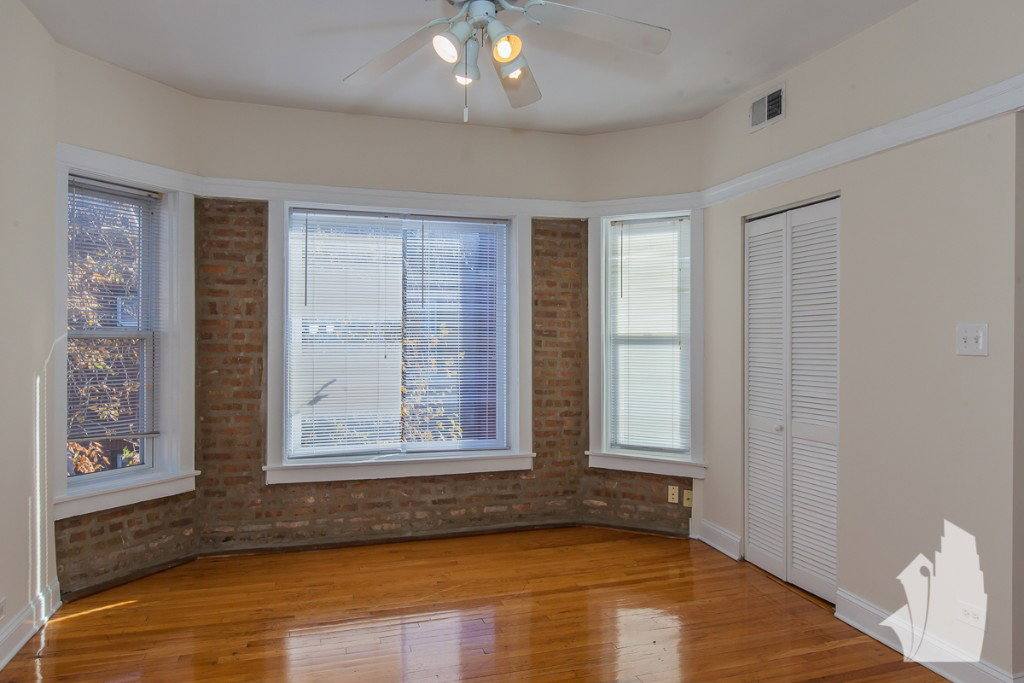 Apartment for rent at 853 W Cornelia Ave #2S, Chicago, IL 60657