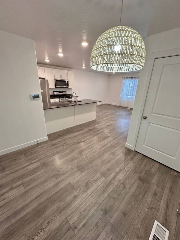 Townhouse for rent at 44 N Voyager Lane, Saratoga Springs, UT 84045