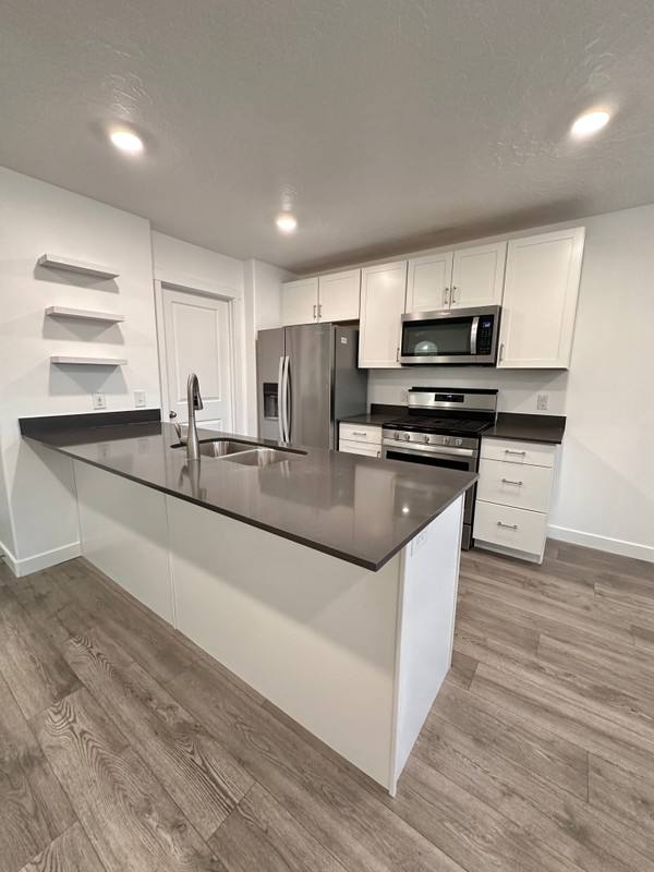 Townhouse for rent at 44 N Voyager Lane, Saratoga Springs, UT 84045