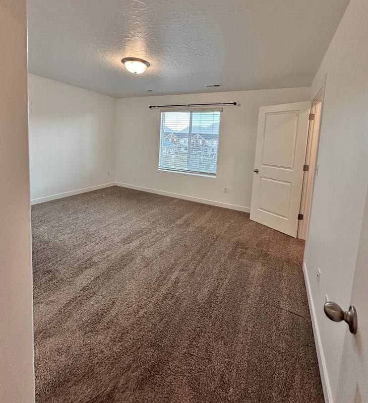 Townhouse for rent at 44 N Voyager Lane, Saratoga Springs, UT 84045