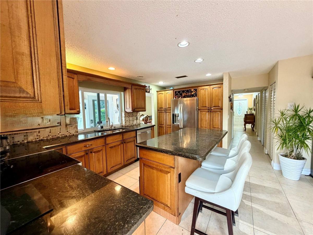 House for rent at 2865 Begonia Way, Hollywood, FL 33026