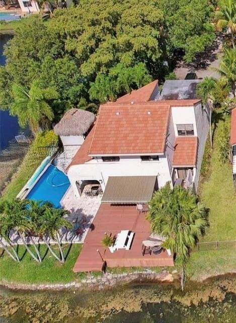 House for rent at 2865 Begonia Way, Hollywood, FL 33026