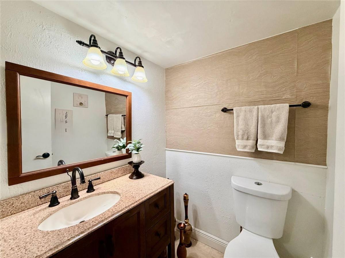 House for rent at 2865 Begonia Way, Hollywood, FL 33026