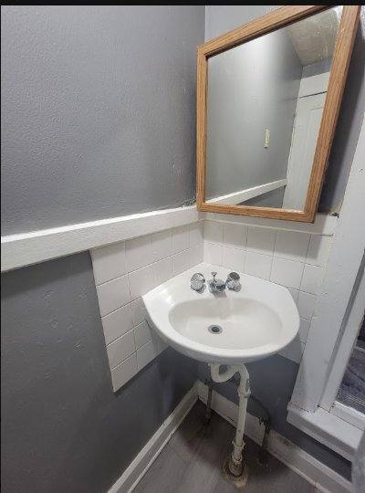 Apartment for rent at 55 Cotter Ave #5, Akron, OH 44305