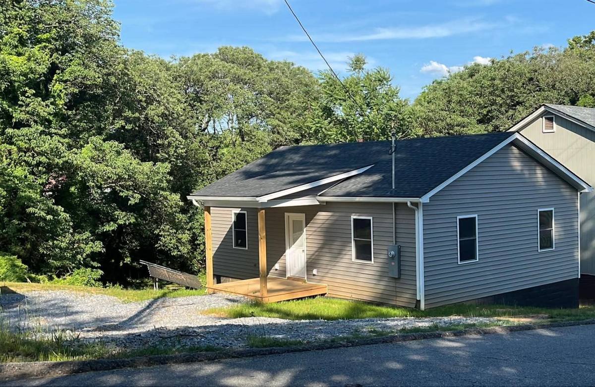 House for rent at 812 Taylor St, Lynchburg, VA 24501