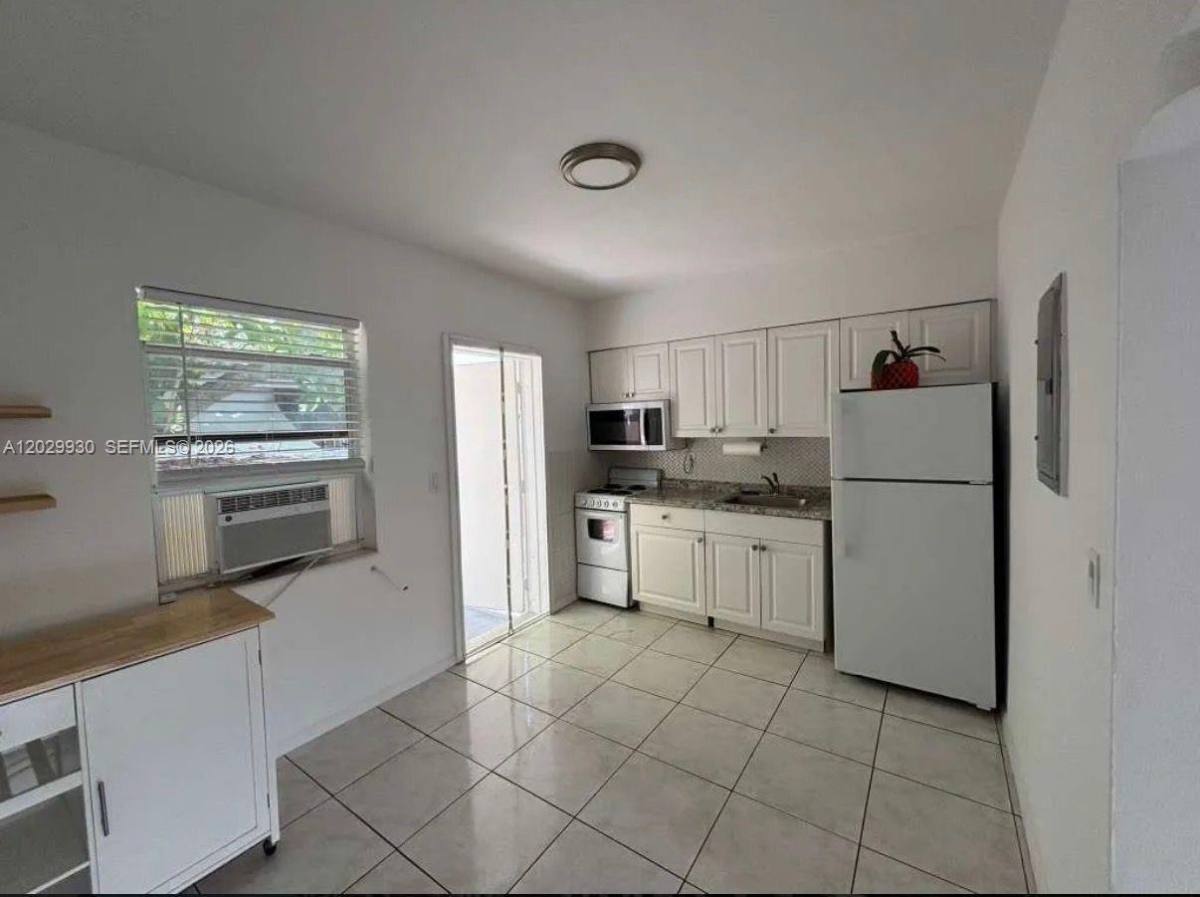 Apartment for rent at 424 NE 64th St, Miami, FL 33138