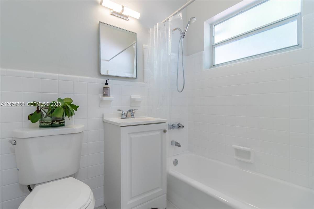Apartment for rent at 424 NE 64th St, Miami, FL 33138