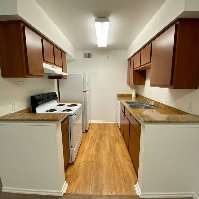 Apartment for rent at 11900 Barwood Bend Dr, Houston, TX 77065