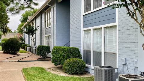 Apartment for rent at 11900 Barwood Bend Dr, Houston, TX 77065