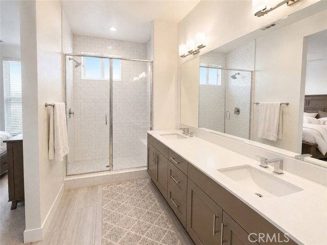 Townhouse for rent at 1688 Topanga, Costa Mesa, CA 92627