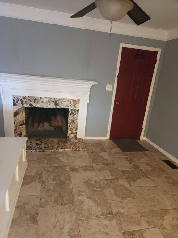 House for rent at 4 Belle Circle, Newport News, VA 23608