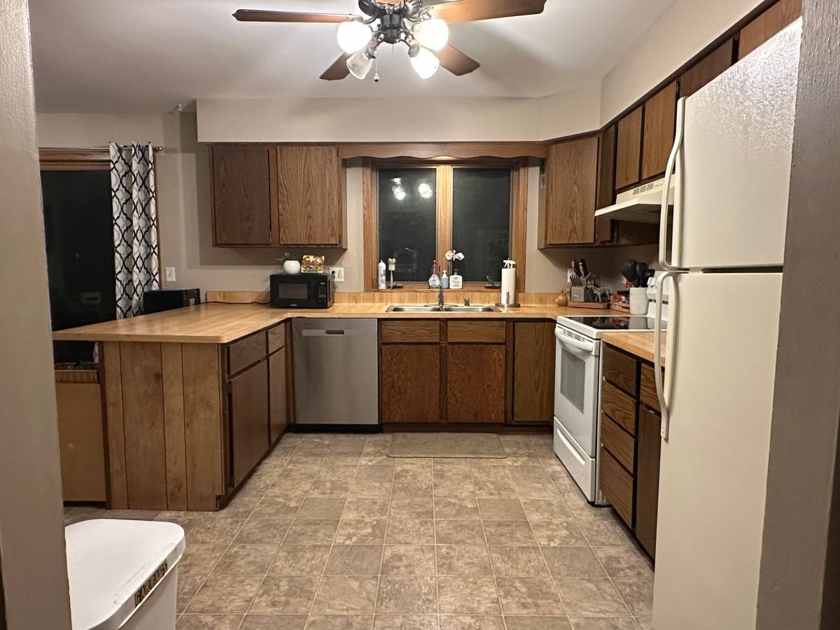 House for rent at 808 Henry St, Waunakee, WI 53597