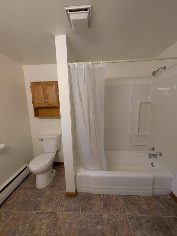 Apartment for rent at 808 1 2 E Gaylord St, Mount Pleasant, MI 48858