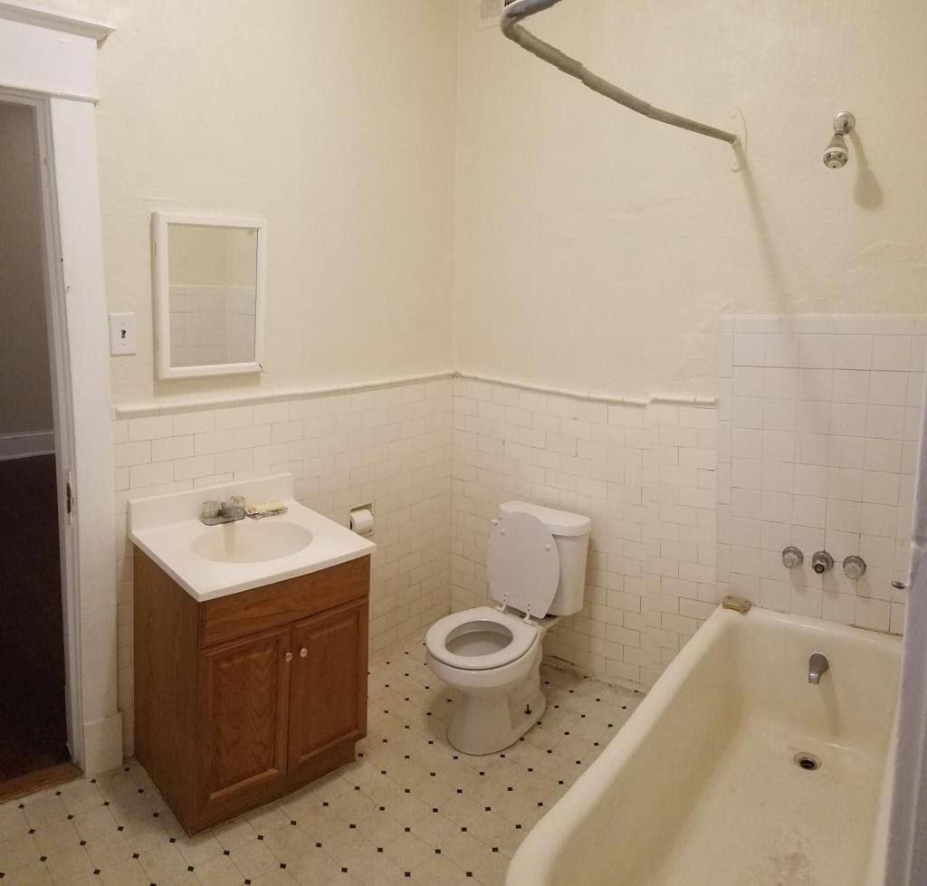 Apartment for rent at 1009 Brandon Ave #6, Norfolk, VA 23507