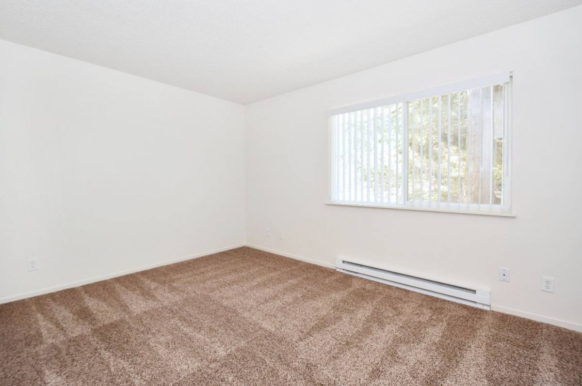 Apartment for rent at 12375 Mount Jefferson Terrace #10B, Lake Oswego, OR 97035