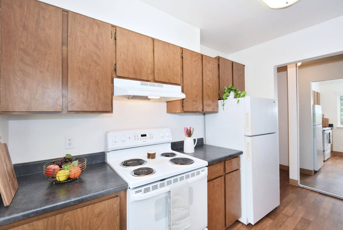 Apartment for rent at 12375 Mount Jefferson Terrace #10E, Lake Oswego, OR 97035