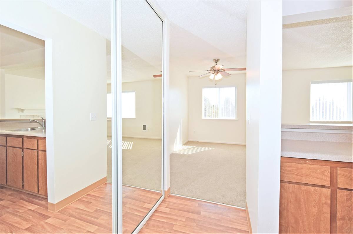 Apartment for rent at 12375 Mount Jefferson Terrace #10E, Lake Oswego, OR 97035