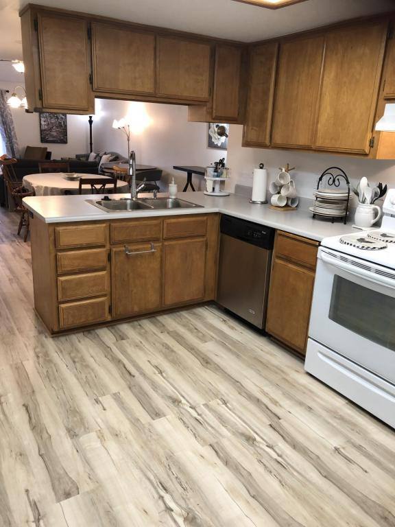 Townhouse for rent at 525 Primrose Dr, Central Point, OR 97502