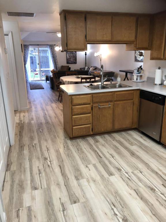 Townhouse for rent at 525 Primrose Dr, Central Point, OR 97502