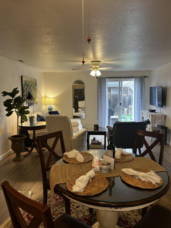 Townhouse for rent at 563 Primrose Dr, Central Point, OR 97502