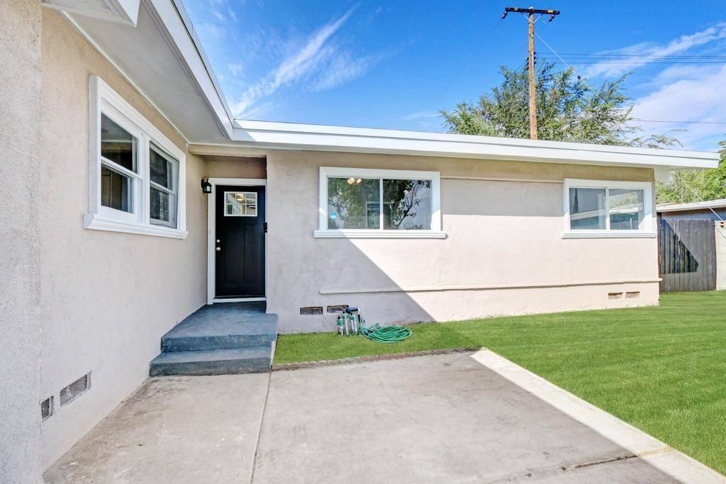 House for rent at 713 W Ave #H-10, Lancaster, CA 93534