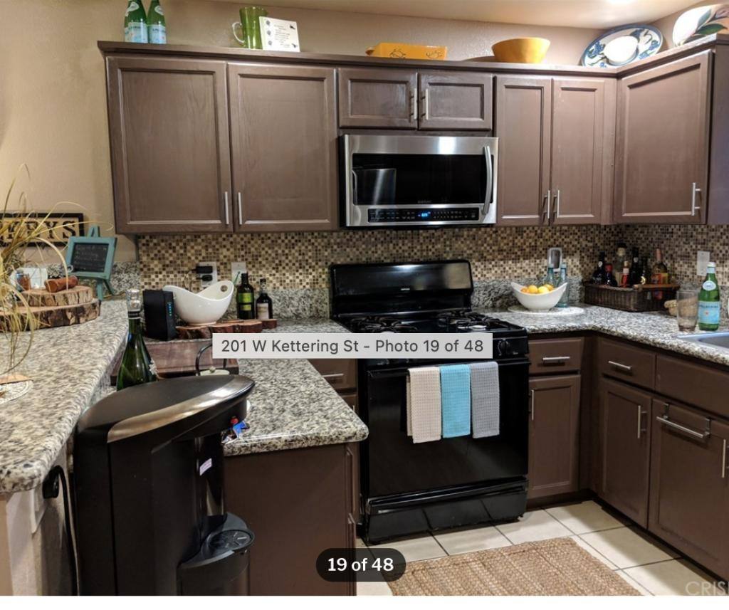 Townhouse for rent at 201 W Kettering St, Lancaster, CA 93534