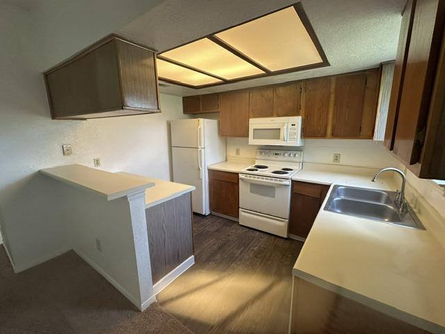Townhouse for rent at 1010 Crockett St #A, Lockhart, TX 78644