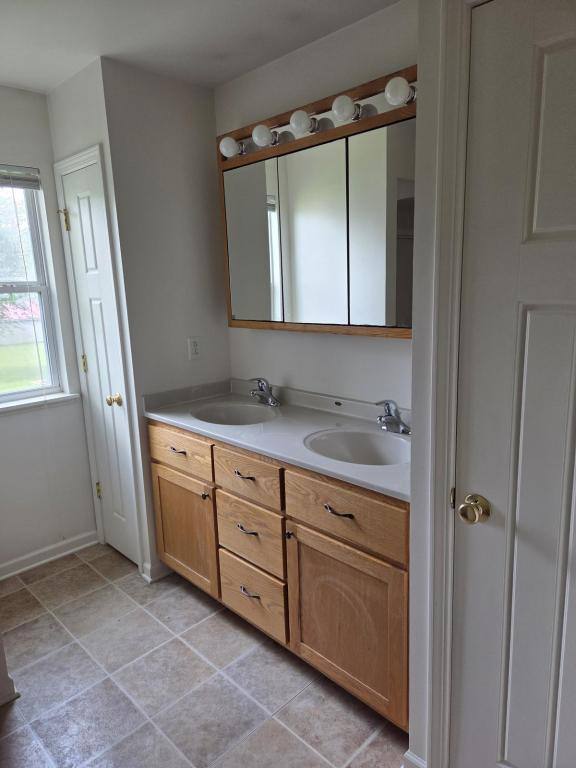 House for rent at 687 Camp St, Platteville, WI 53818