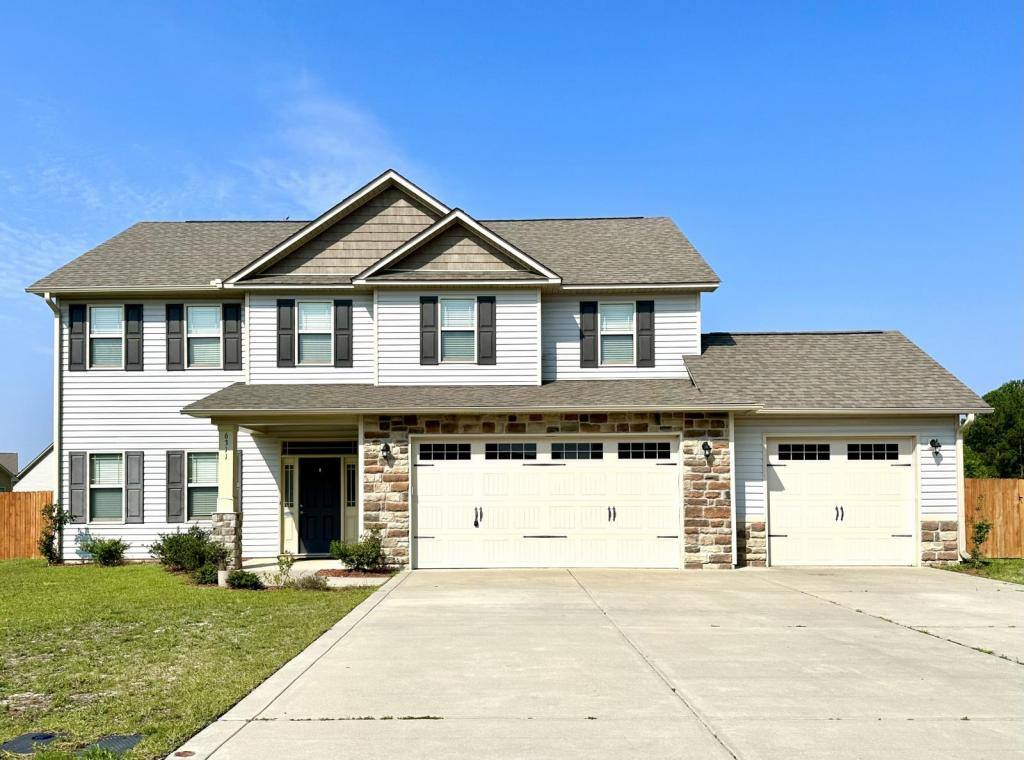 House for rent at 6311 Jacobs Creek Circle, Fayetteville, NC 28306