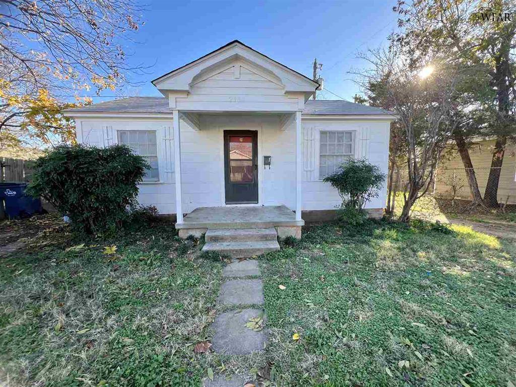 House for rent at 2181 Ave K, Wichita Falls, TX 76309