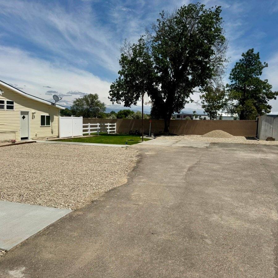 House for rent at 2124 S Happy Valley Rd, Nampa, ID 83686