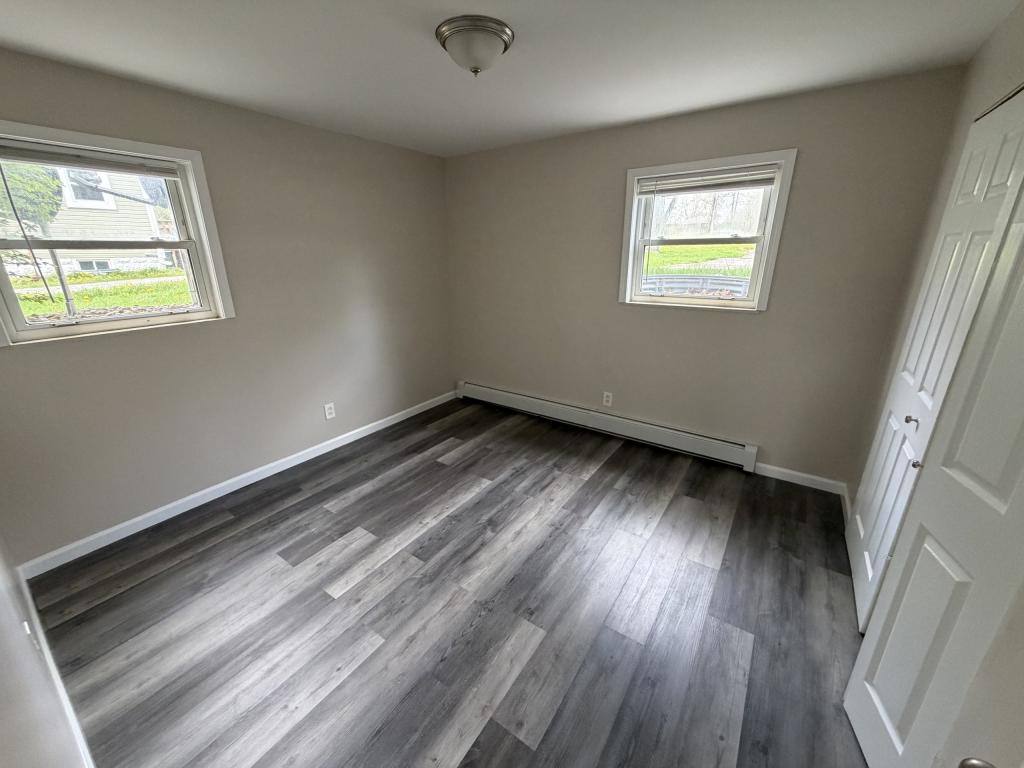 Apartment for rent at 432 Mathews Rd, Youngstown, OH 44512