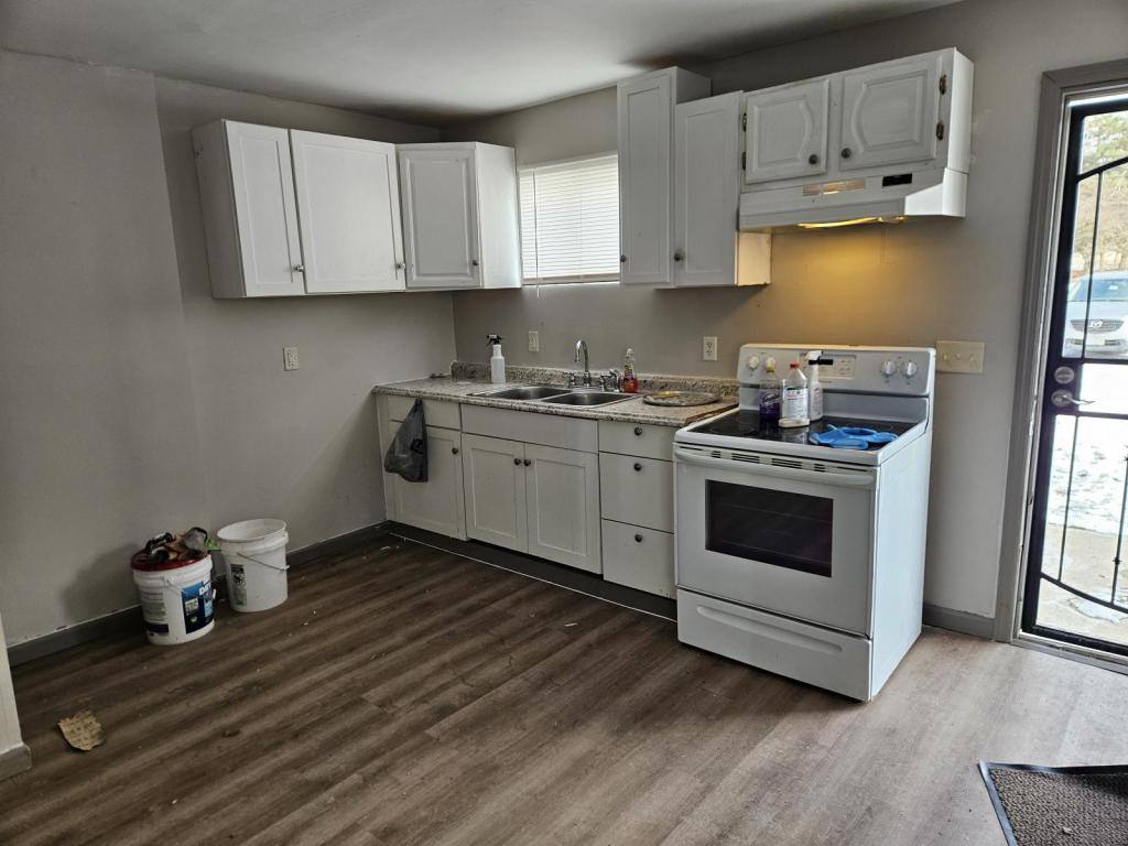 Townhouse for rent at 60-62 N Waverly St, Columbus, OH 43213