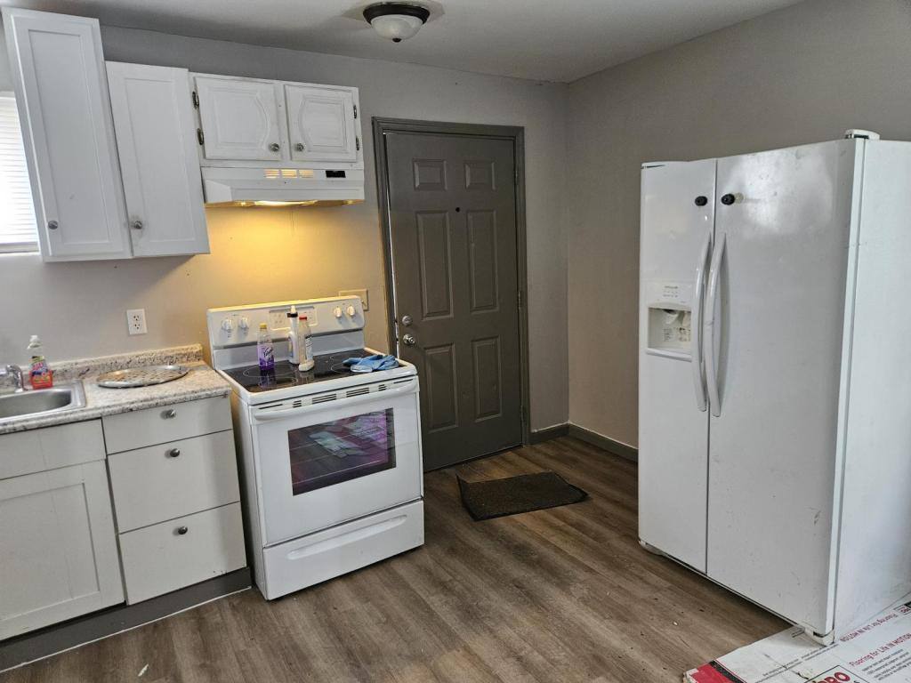 Townhouse for rent at 60-62 N Waverly St, Columbus, OH 43213
