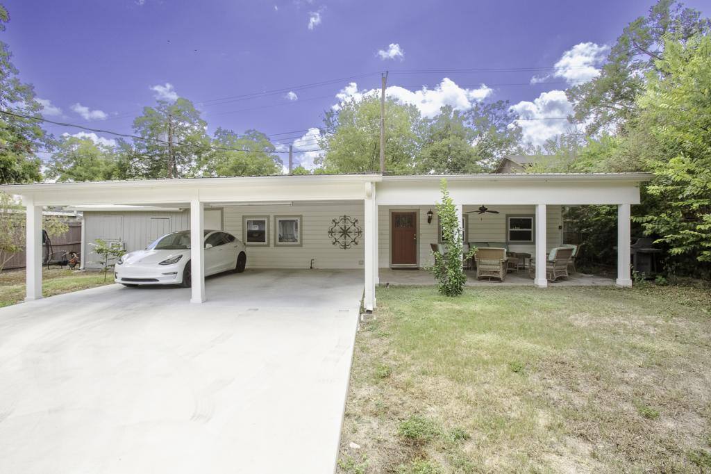 House for rent at 2215 B Lindell Ave, Austin, TX 78704