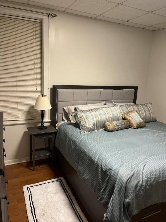 Apartment for rent at 736 Dover Place #1F, Saint Louis, MO 63111