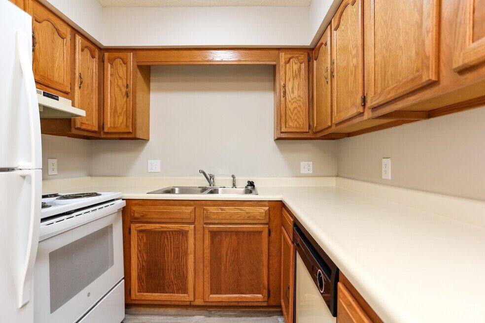 Apartment for rent at 2950 Auburn Rd #G1, Huntington, WV 25704