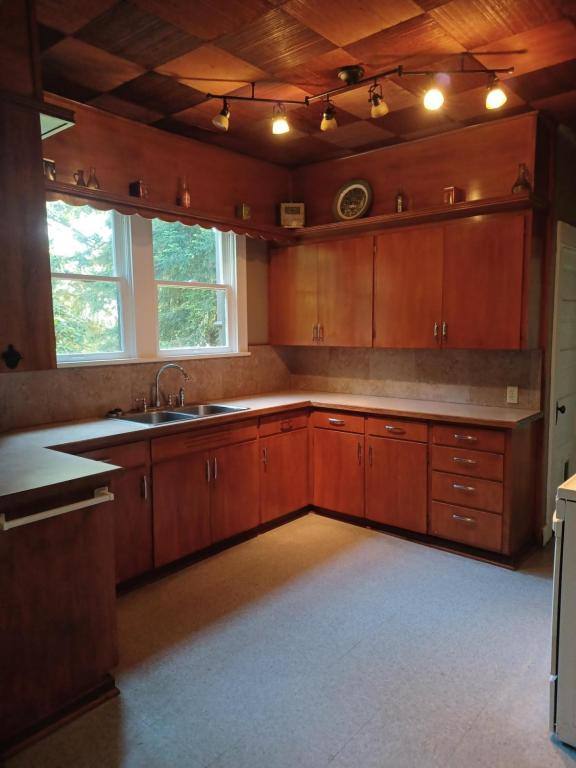 House for rent at 33554 Wirta Way, Scappoose, OR 97056